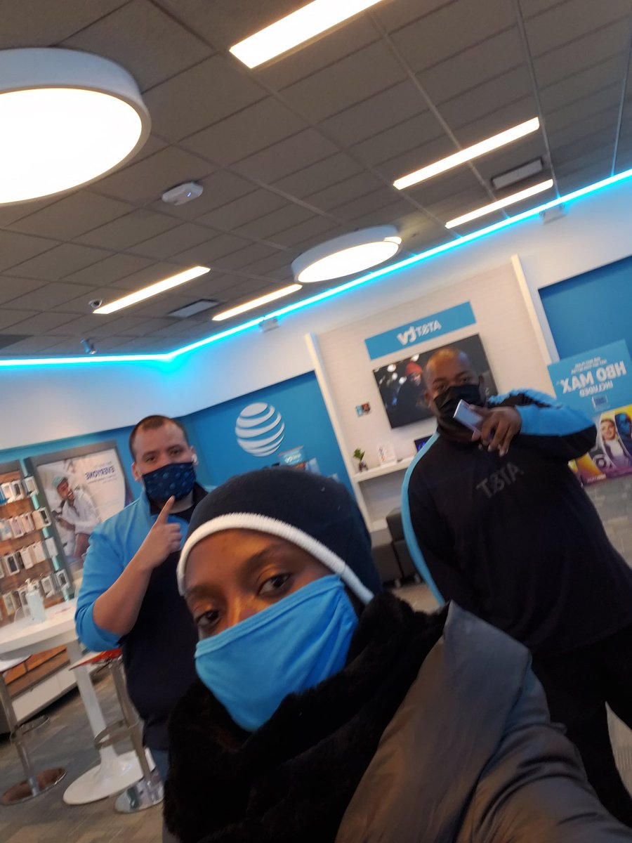 Small business is our business! Congrats to our team on closing a 70 line Small Business account plus more!!! #Damenave #answerthephone
@GideonRice @b_rothblott @TomMonahan10 @_Shelley_G @J_Gonzalez88