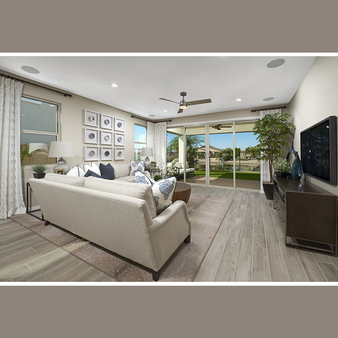 RAHomes's tweet photo. Spacious Sapphire great room
#Arizona #livingroom #familyroom #greatroom #livingrooms #livingroomdesign #livingroomdecor #livingroomideas #livingroomgoals #livingroomview #familyroomdecor #familyrooms #greatrooms #livingroominspo #livingroomstyle #livingroomidea https://t.co/y4EsZElqXE