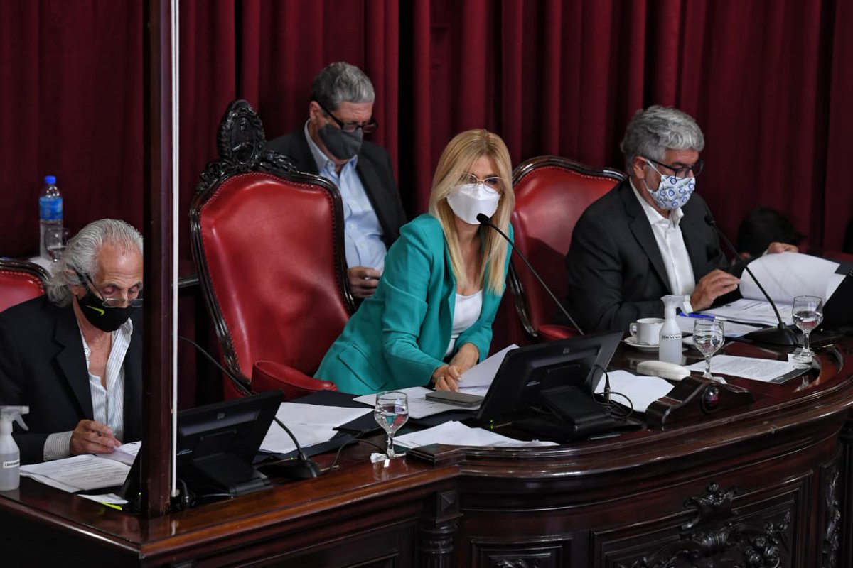 magariovero's tweet photo. Las etapas de participación electoral deben ser sanitariamente seguras.

Hoy la prioridad es unirnos para reactivar la economía de la Provincia. Invitamos a los distintos sectores a dejar de lado las posiciones políticas para acompañar el objetivo de todas/os: salir adelante. https://t.co/wGYRZJt4NW