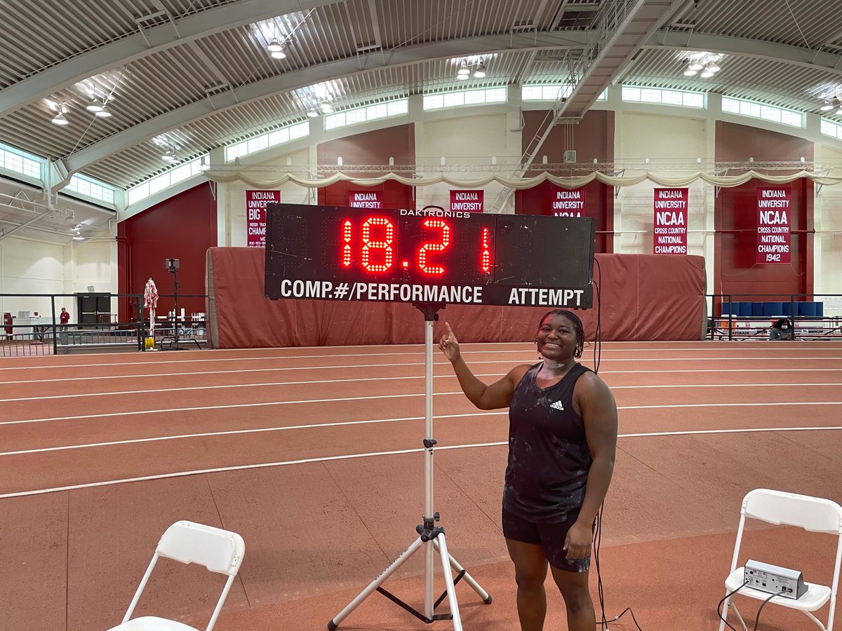 IndianaXCTF's tweet image. 𝐊𝐇𝐀𝐘𝐋𝐀. 𝐃𝐀𝐖𝐒𝐎𝐍. 🤯

Also competing unattached, @KhaylaDawson SMASHED her personal record and her mark of 18.21m (59' 9") is8⃣in the WORLD. 🙌

#IUTF | #GoIU