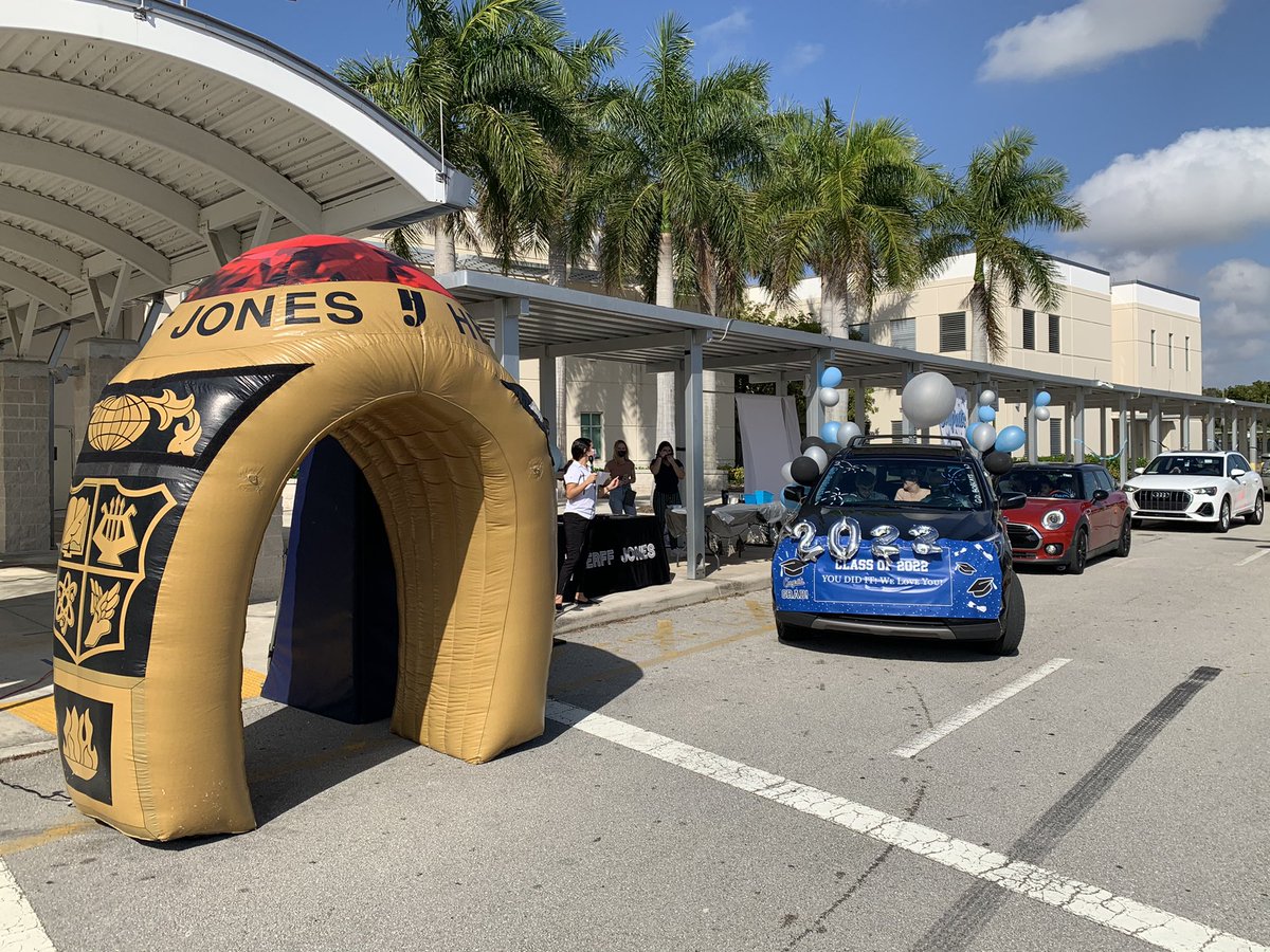 West Broward High tweet media