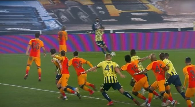 EtkDKcrXIAEkjJv?format=jpg&name=small