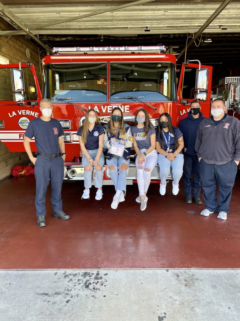 LOHSPepSquad's tweet photo. This month we are thanking our 1st Responders. Yesterday our Varsity Cheer visited the Fire Departments of La Verne, Monrovia, Arcadia and Pasadena to thank them for their ongoing dedication to the community.  #Thankful https://t.co/itx2qfput5