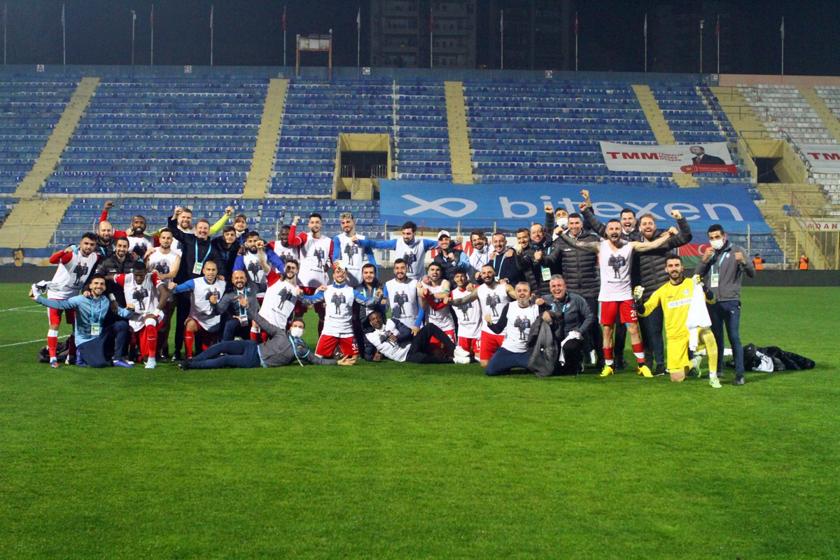 Nice başarılar yaşadığımız, sevinç ve üzüntüleri paylaştığımız 5 Ocak Stadyumuna galibiyetle veda ediyoruz.
ELVEDA 5 OCAK!💙
#SensizOlmazMuratSancak
