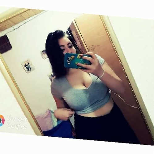 DaisyWiley14's tweet photo. 🍓 It's a little thing they invented in my dreams called milf tube 😝 webcam girl and erotica 💓😃 https://t.co/vP3x62puut