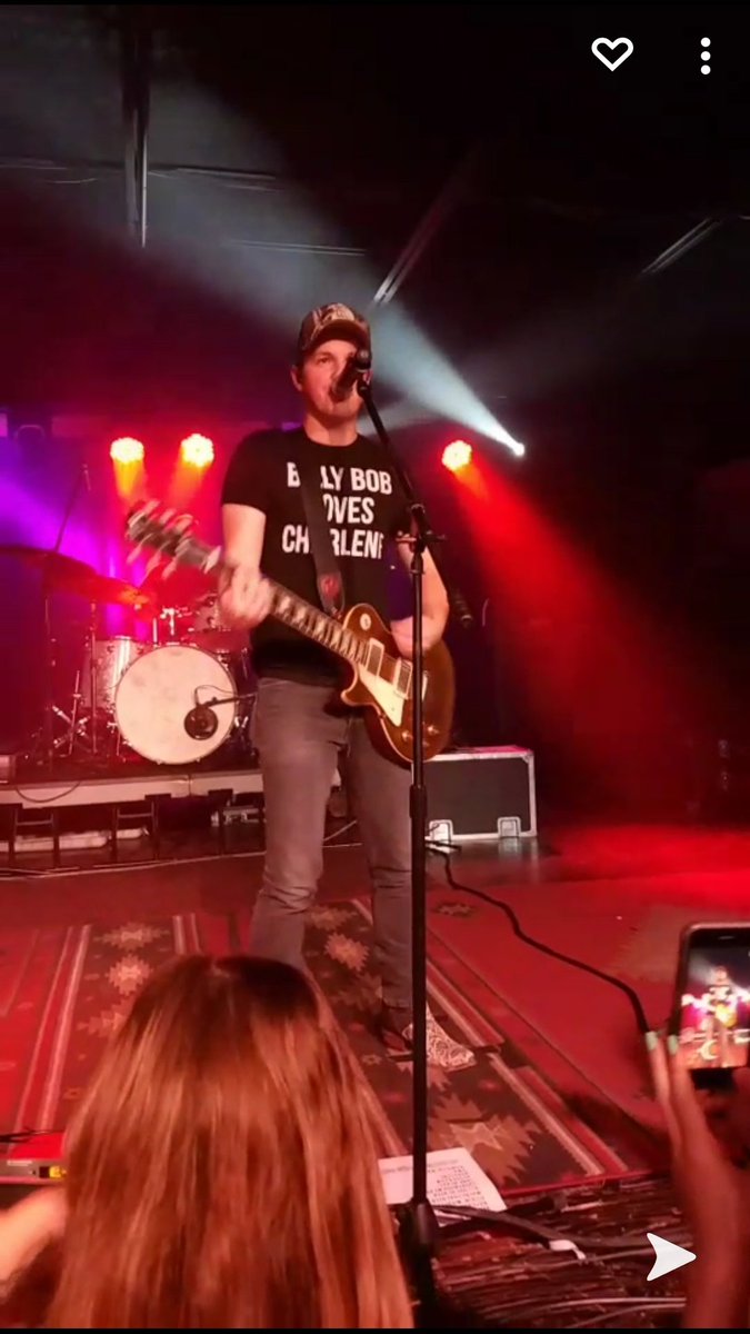 tgeb34's tweet photo. @Travis_Denning Can't wait for it to happen like this again soon. https://t.co/2g8FDAKaNa
