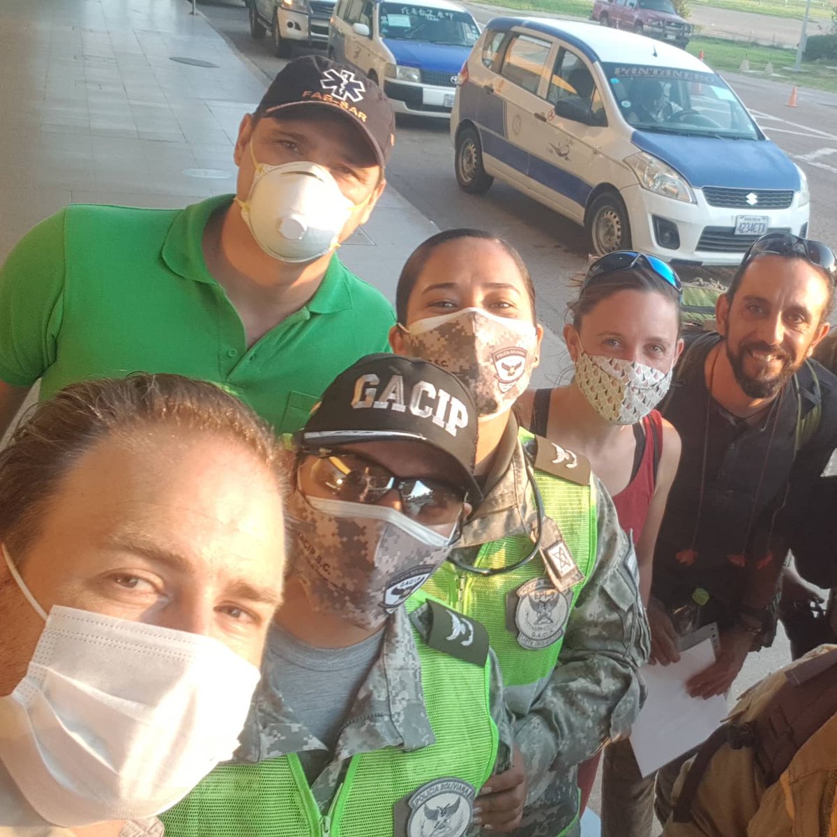 globalhumana's tweet photo. Adios amigos de GACIP Policia Boliviana.SAR NAVARRA.Misión Amazonas2020
@UNHumanRights @HumanizacionUN
@DHAmericaLatina
@WWF_LAC
@GlobalHumana
@ricardo_camp
@eruizescudero
@pablobusca @JLPerezOlmo
@CCardeneteReyes @humanizasanidad @RiosDePie @SARNavarra https://t.co/PkMWWvjiqy