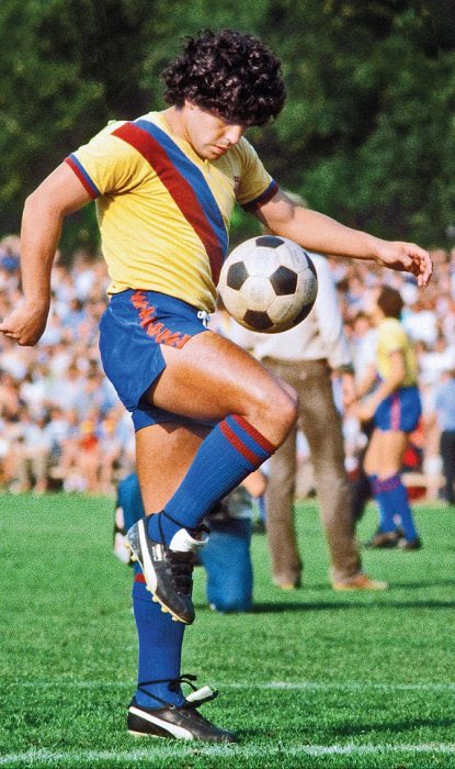 PrimeMaestr0's tweet photo. #Maradona 1982 ๐ฆ๐ท
#FCBLegacy โ https://t.co/3UqCH7wblc