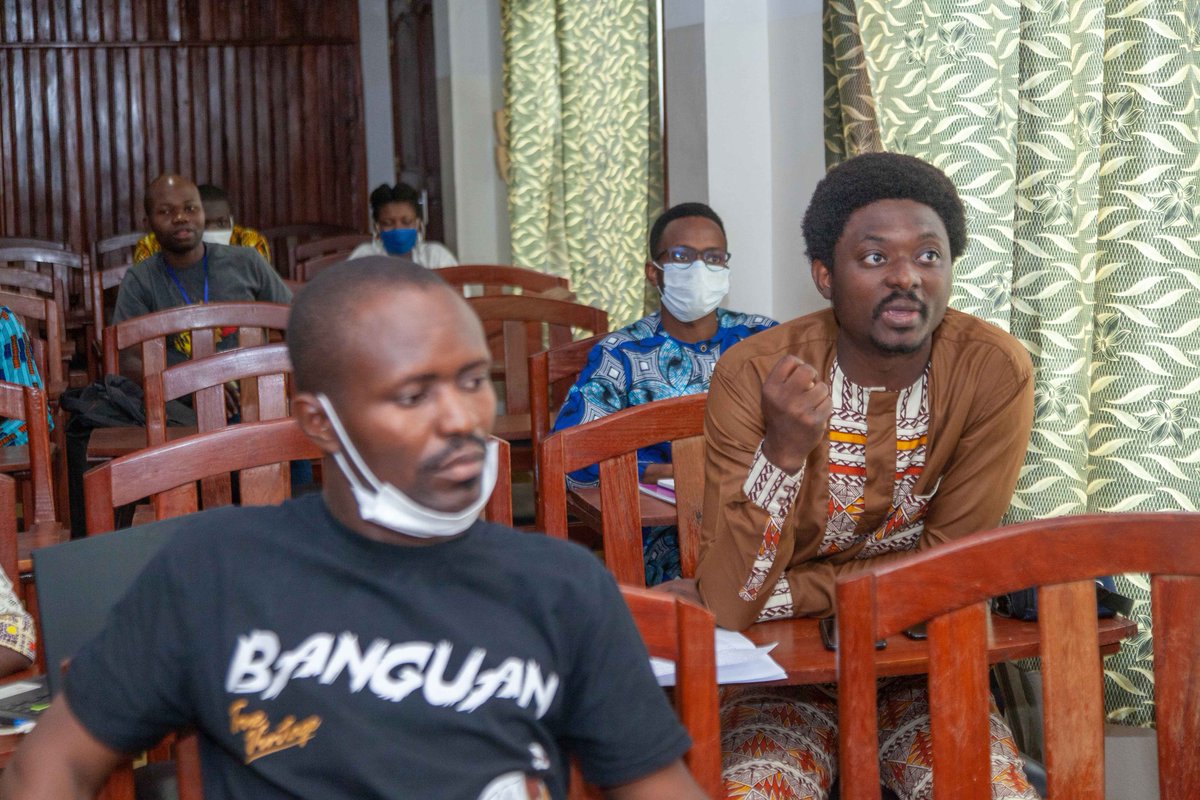 EmmanuelGanse's tweet photo. Aujourd'hui, @ab_benin dont je suis le CCom a tenu une Assemblée Générale ordinaire au cours de laquelle plusieurs questions ont été débattues comme les rapports d'activités, le fonctionnement des organes dirigeants &amp; les nouveaux adhérents. Un moment instructif entre Blogueurs🤩 https://t.co/QoKXirnUdT