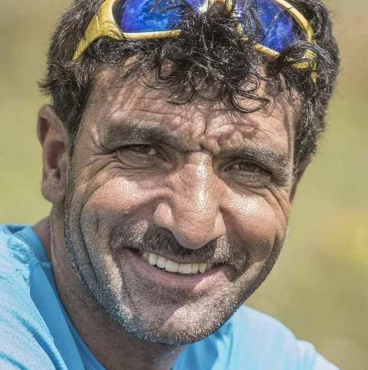 Hello_Ashleyyyy's tweet photo. Pls pray for M.Ali sadpara and his team🙏
@ali_sadpara https://t.co/HK4WrauFXJ