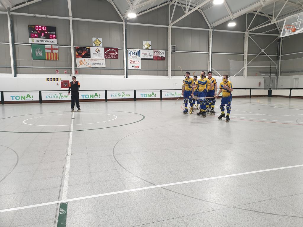 Club Hoquei Olot (@hoqueiolot) on Twitter photo Resultat final del Nacional Catalana.
<a href="/HpTona/">H.P. Tona</a> 4
<a href="/hoqueiolot/">Club Hoquei Olot</a> 2
Gols Olot: <a href="/Pratto43/">Marc Prat i Blanch</a> i <a href="/ferran_sacrest/">sacrest</a>
#hoqueiolot #OKNCATM Resultat final del Nacional Catalana.
<a href="/HpTona/">H.P. Tona</a> 4
<a href="/hoqueiolot/">Club Hoquei Olot</a> 2
Gols Olot: <a href="/Pratto43/">Marc Prat i Blanch</a> i <a href="/ferran_sacrest/">sacrest</a>
#hoqueiolot #OKNCATM