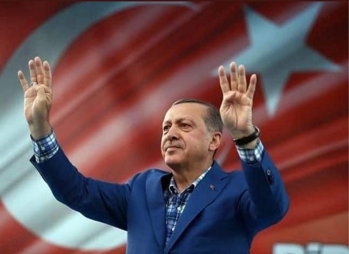 Sana karşı olana karşı #ErdoğanınYanındayız