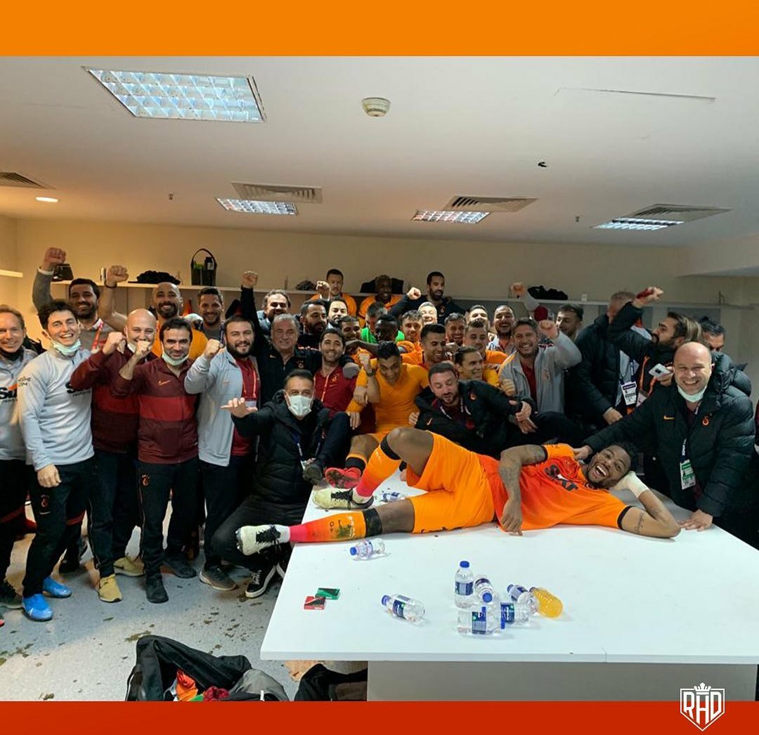 Yendik..!
Bi fincan "Kahvemi"zi içtik
Mutlu "MESUT" döndük. #VeniVidiVici