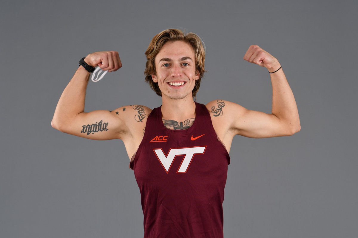 HokiesTFXC's tweet image. 𝕄𝕒𝕪 𝕨𝕖 𝕙𝕒𝕧𝕖 𝕪𝕠𝕦𝕣 𝕒𝕥𝕥𝕖𝕟𝕥𝕚𝕠𝕟 𝕡𝕝𝕖𝕒𝕤𝕖.

FIVE. Count 'em. FIVE #Hokies just broke the 4 minute barrier in the men's mile ‼️

1. Diego Zarate (competing unattached) 
2. Bashir Mosavel-Lo
3. Ben Nibbelink
4. Ben Fleming
5. Antonio Lopez-Segura

Sheesh. 😳