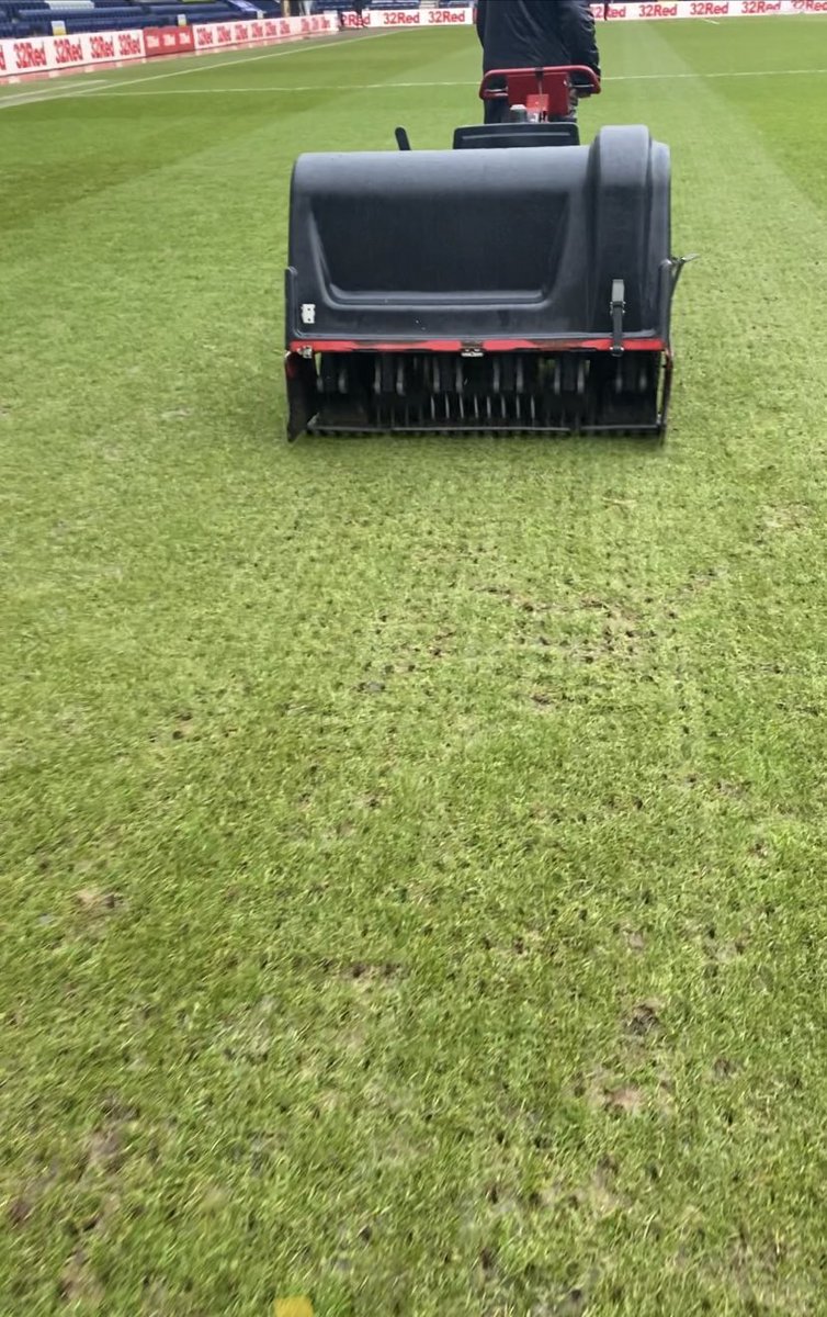peteash04's tweet photo. Man & machine working in tandem. Without either of them today, we don’t play. #grimday ☔️⚽️🌱 https://t.co/PpstAMAjje