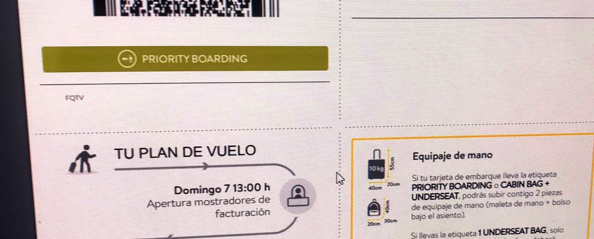 ACB_75's tweet photo. La última vez que subí en un avión fue el 14/02/20....un año después me sueltan otra vez #LetsGoAgain #BCNPort Hasta facturar con Vueling me ha hecho ilusión ...y eso es mucho decir 😂😂😂😂😂 https://t.co/8Z1m0nymk0