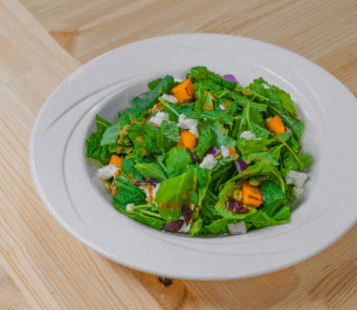 consulatedining's tweet photo. Our favourite superfood, kale! Our panzanella salad with kale, roasted butternut squash, pumpkin seeds, onions, cherry tomatoes, goat cheese, dried cranberries, tossed in maple balsamic dressing🍁
Takeout Wednesday-Sunday 12pm-6pm🕑
#lovelocalcaledon #gtarestaurants #gtafoodie https://t.co/sJqcBMxitn