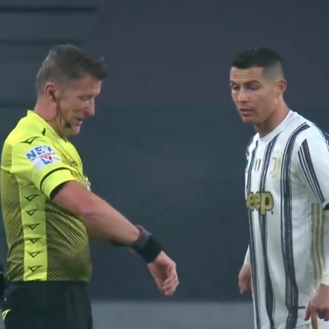 houseofsoccerfc's tweet photo. Cristiano Ronaldo was positive his shot crossed the line 👀 

Trust no one, not even the ref and certainly not goal-line technology ⌚️ https://t.co/4mn9gDUxM4