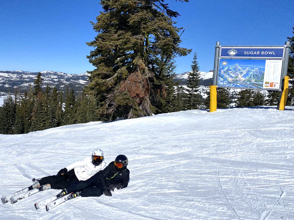 12laurensimpson's tweet photo. What a difference in just two hours! #SpringSkiing #SoakingInTheSun 💕🏂⛷☀️ https://t.co/KobxUyjH9J