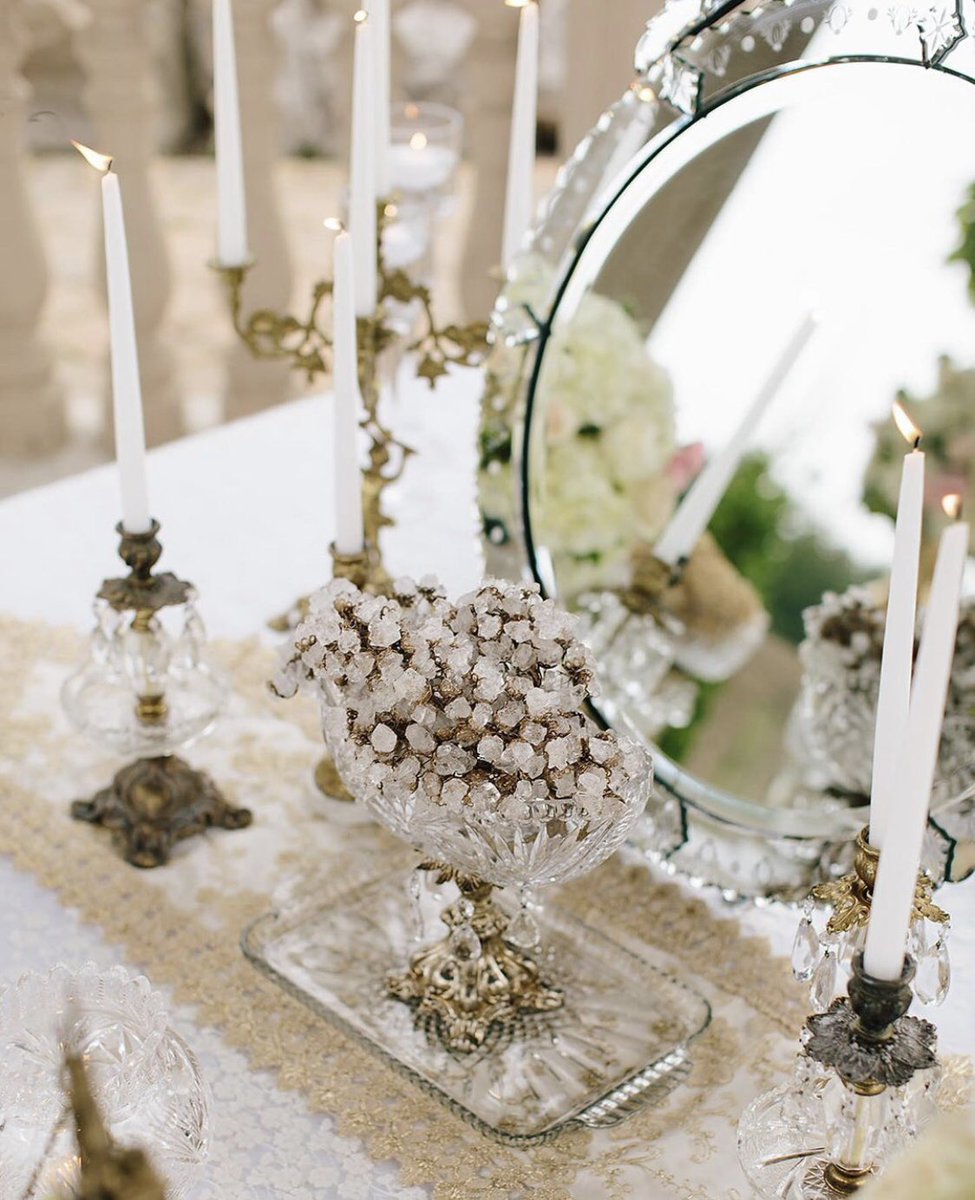 info_ambassador's tweet photo. Love this elegant decor for a Sofreh Aghd ceremony at the Lakeside Gazebo🤍
Visit our website (link in bio) or call us at (905)-584-6868 for information on how you can host your upcoming event with us! 
Via @samasofrehagh on IG
#torontoevents #wedluxetoronto #torontoweddingvenue https://t.co/ynFdgFXFTY