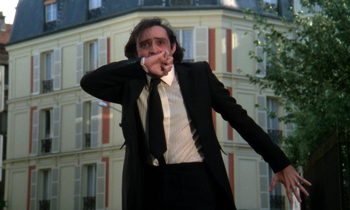 FacepalmInFilms's tweet photo. La belle captive (Alain Robbe-Grillet, 1983) https://t.co/TUZWoR0n59