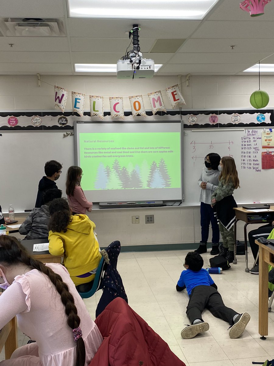 A fabulous Friday began with our R-factor lesson, continued with finding examples of figurative language in Disney songs, and ended with the first of many “Regions of the U.S.” presentations! #FriYAY #FigurativeLanguageFriday #MIStrong