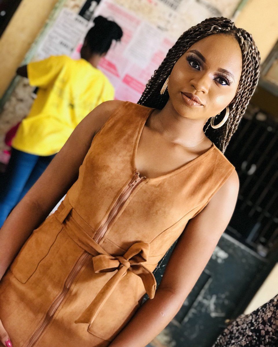 OmejeChiamaka's tweet photo. Client: Ada
Mua: Darlingtinamakeover
Event: Matriculation.
IG/Facebook page: Darlingtinamakeover
#promua #mua #naijiamua #nsukkabestmua #makeup #makeuptutorial #nsukkagelestylist #enugubestmua #makeuplooks #makeupartistsworldwide #nsukka #marticulation #unn #university #nsukka https://t.co/ibMXOM5uxZ