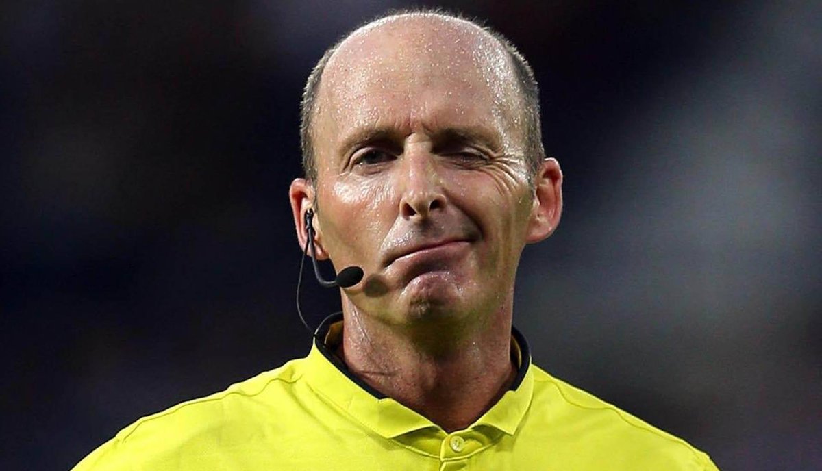 RemarksFootball's tweet photo. The worst referee in the Premier League and it's not even close. https://t.co/8uXoJgW3tN
