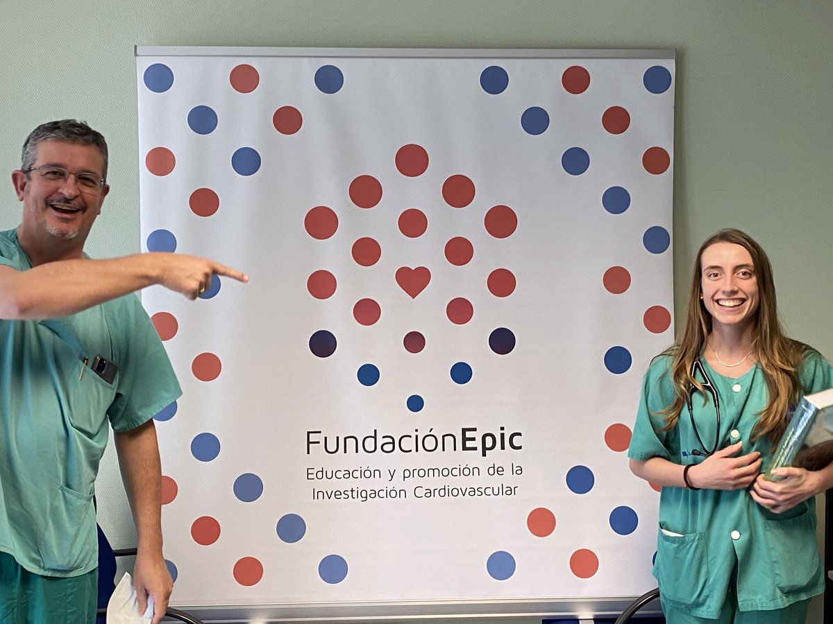 fundacionepic's tweet photo. Maybe Winter is coming, pero sí que viene una nueva edición de #ForoGames
Entrega de premios al ganador de la 1ª Ed-OCT, @jcecharte, y a los #leones del equipo ganador, @PaulaMSuarez @CarlosMinguito (y a @JaviiBorrego, cuando vuelva)
@nuria_quesada2 @lydiarocap @AbbottCardio https://t.co/cNhdp3zVvd