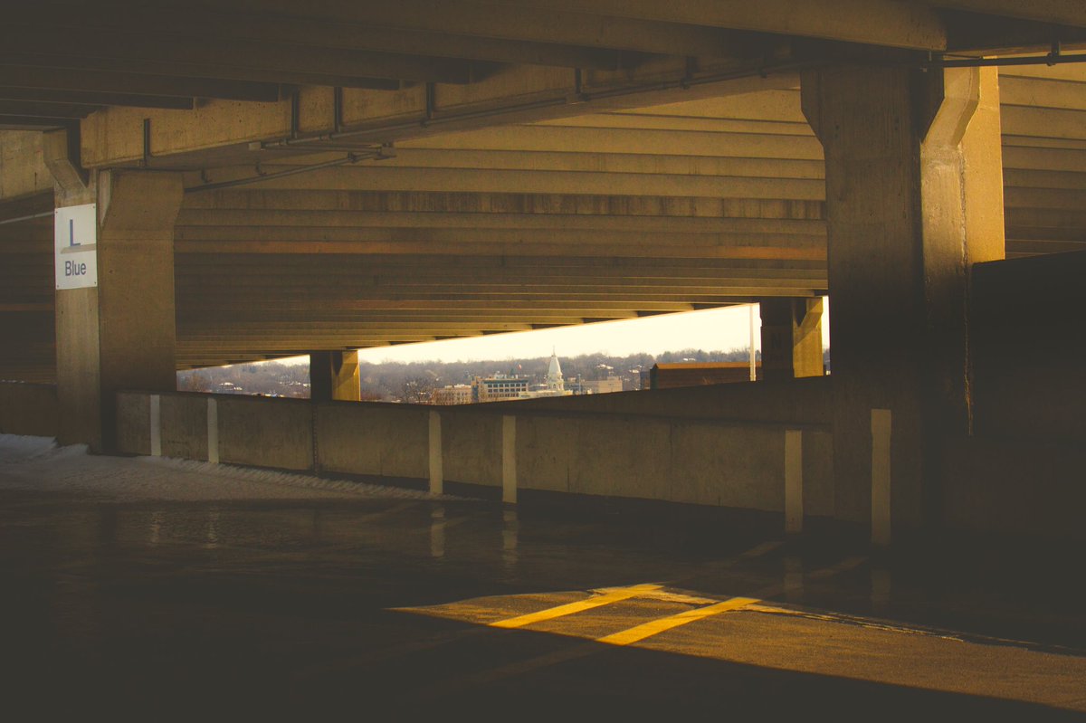 jacob_lenne's tweet photo. First Merchants Bank peakin through the parking garage https://t.co/mMqQOFvE9l