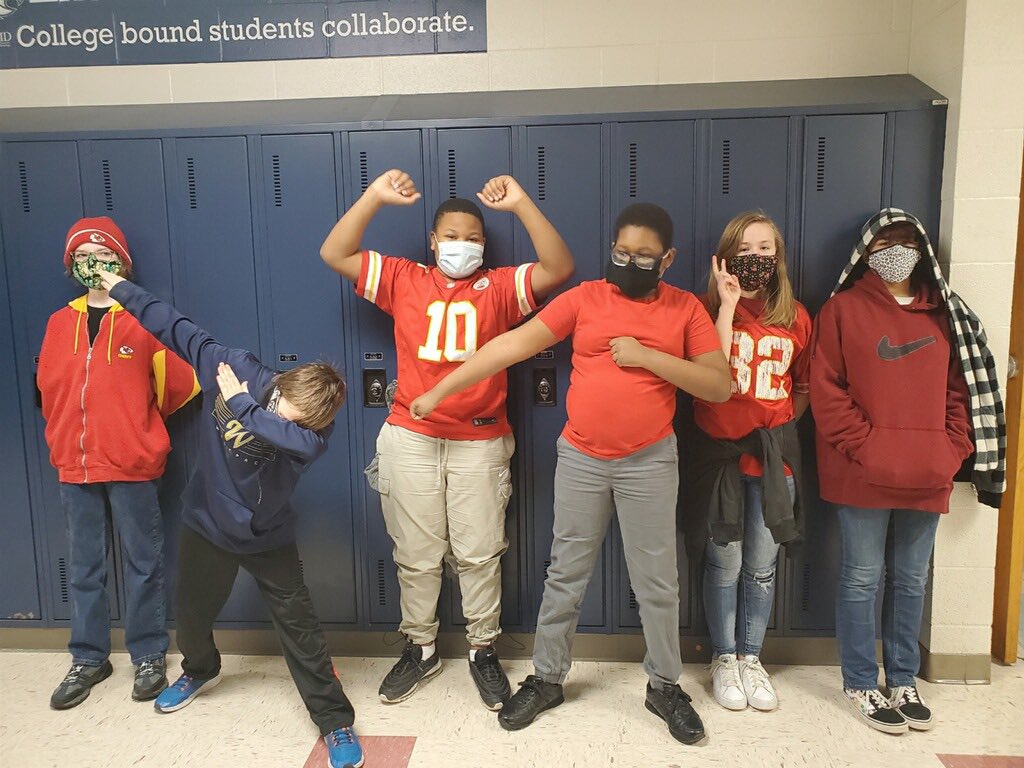 MrsWittman19's tweet photo. Spirit week is our FAV! 🤩 Chillin’ with Mahomies, Chiefs t-shirt Tuesday, Tropical Thursday &amp; Super Bowl Red Friday! We’re ready for a Chiefs Super Bowl WIN! ❤️ https://t.co/LTgbIZ5bss