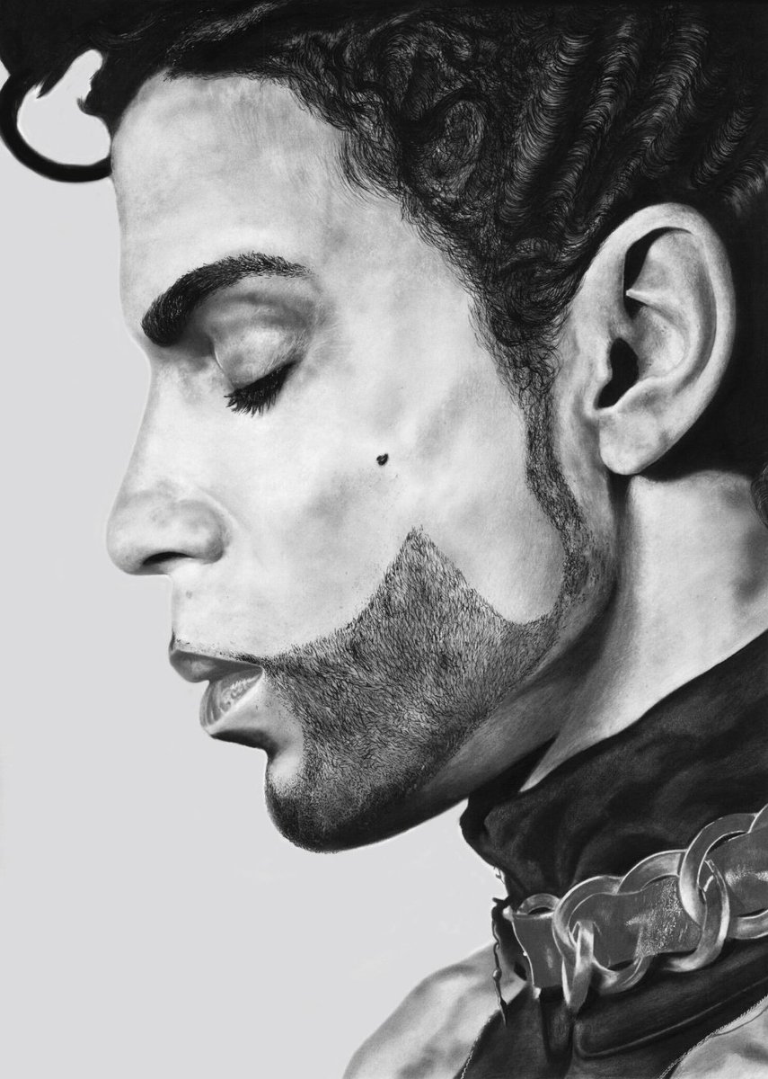 Aaron_Joel_'s tweet photo. @prince on Feb 4th 2007, the world witnessed  one of the greatest performances ever at the Superbowl XLI halftime show
.
This is my pencil drawing tribute to one of the world's greatest musician
#princesuperbowl #prince #SuperBowl2021 #art #artist #princehalftimeshow #SuperBowl https://t.co/4x2LGHXbAR
