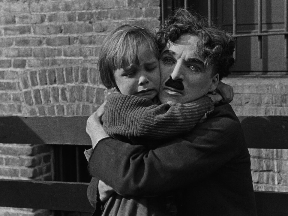 A picture with a smile - and perhaps, a tear.

Charles Chaplin's The Kid was released 100 years ago today.

#CharlieChaplin #JackieCoogan #TheKid100 #AlwaysChaplin