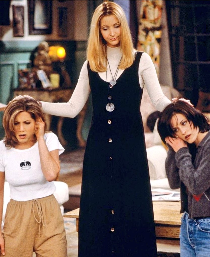 SceneIconic's tweet photo. #PhoebeBuffay #LisaKudrow
#JenniferAniston #Friends
#courteneycox #FriendsForever

'If we were in prison, you guys would be, like, my bitches.' https://t.co/U2qyuiNh1V