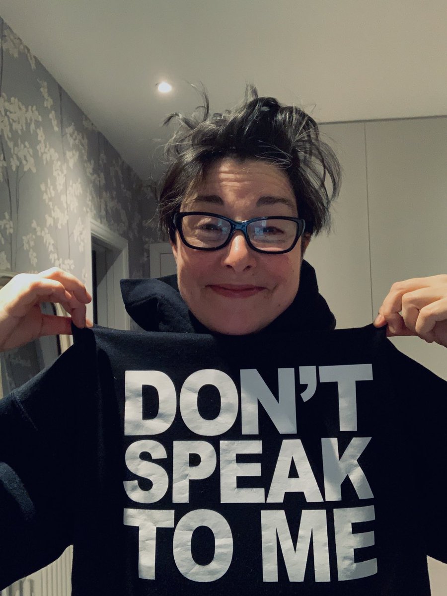 sueperkins's tweet image. What an absolute RIDE. I loved every second of it. Thanks to all of MS team who helped me keep the secret - and most of all to Anna my voice coach and Steve the MD who helped drag the wee voice out of Dragon. Xxxxxx
(Ps. love to ⁦@michellevisage⁩ and ⁦@courtneyact⁩ )