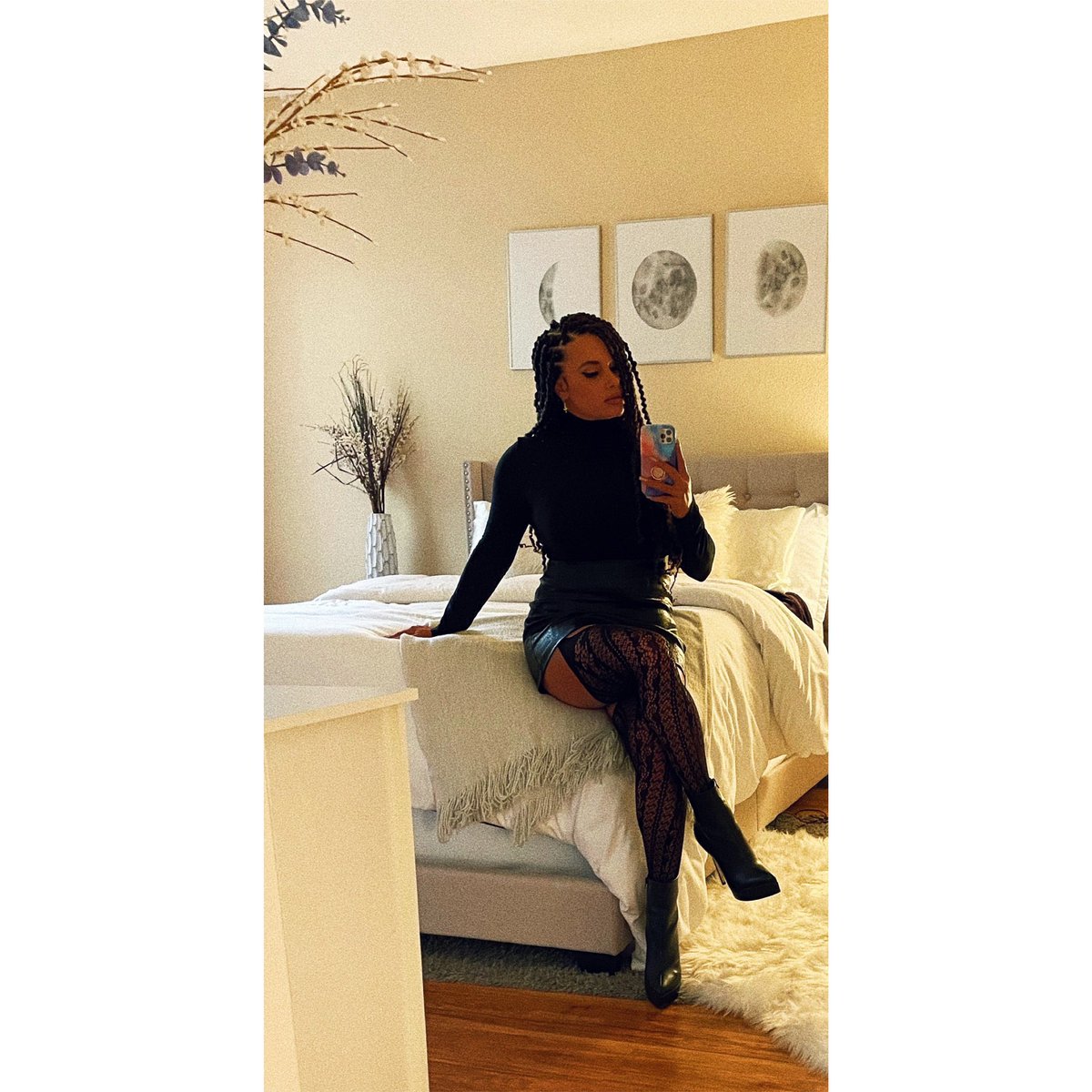 Joy Taylor tweet media