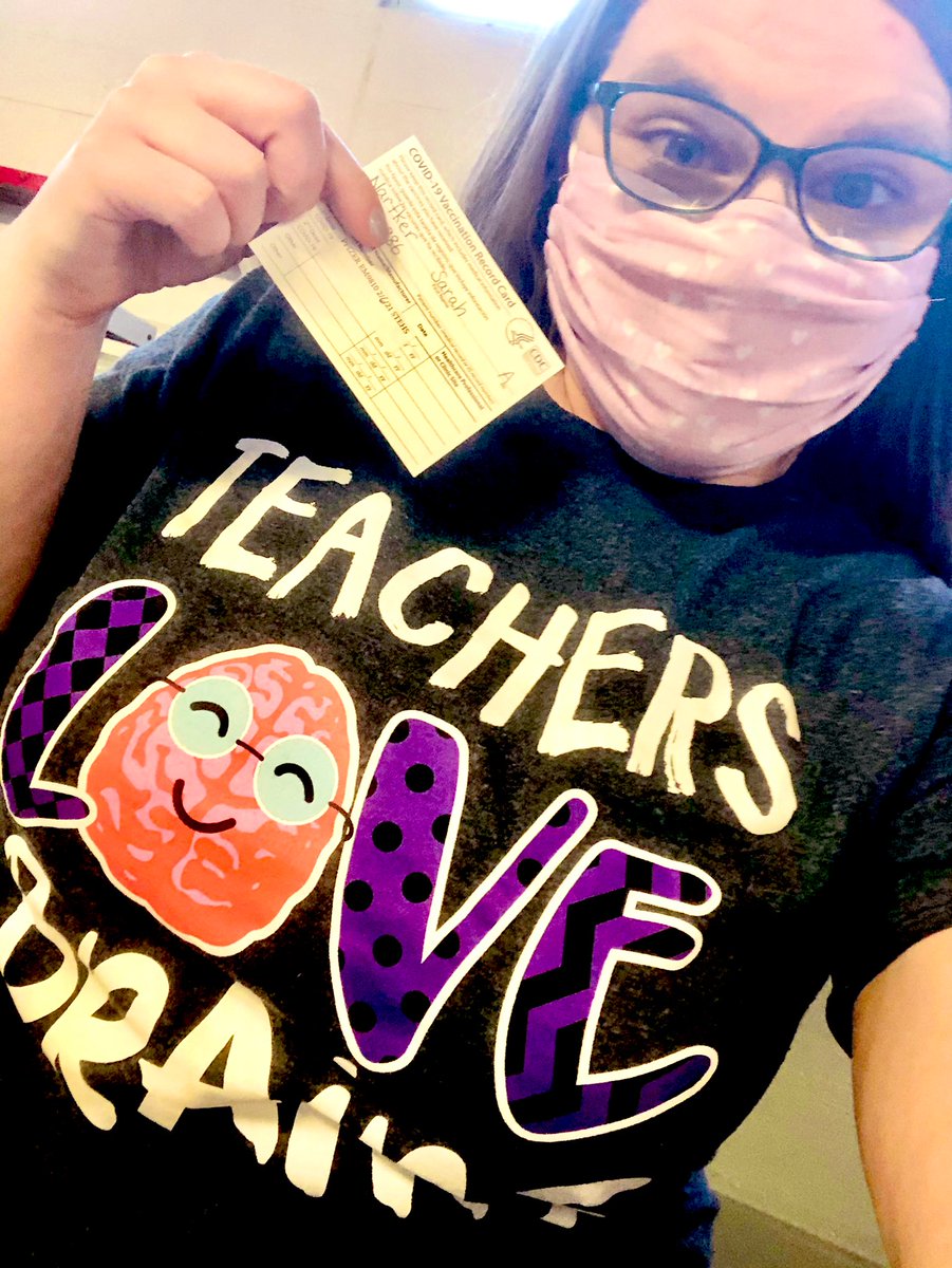 Big, exciting day and Teachers LOVE Brains 🧠... so I want to say: THANK YOU to all the brains behind this operation! Thank you to #scientists, #HealthcareHeroes, <a href="/pfizer/">Pfizer Inc.</a>, <a href="/kroger/">Kroger</a>, <a href="/mcesc/">María</a>, <a href="/Super_WyenMRLS/">Super Wyen</a> and all those involved! #covidvaccine #OneDownOneToGo #SaveLives