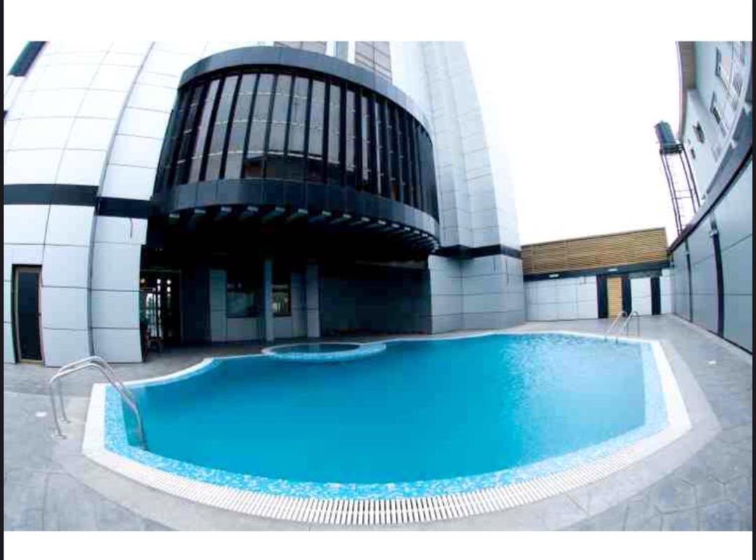 applepine_ent's tweet photo. Five Star Hotel For Sale at Victoria Island, Lagos :: Price N16Billion / $33 Million:
Hotel is facing the Atlantic Ocean https://t.co/c6Wns66cbb