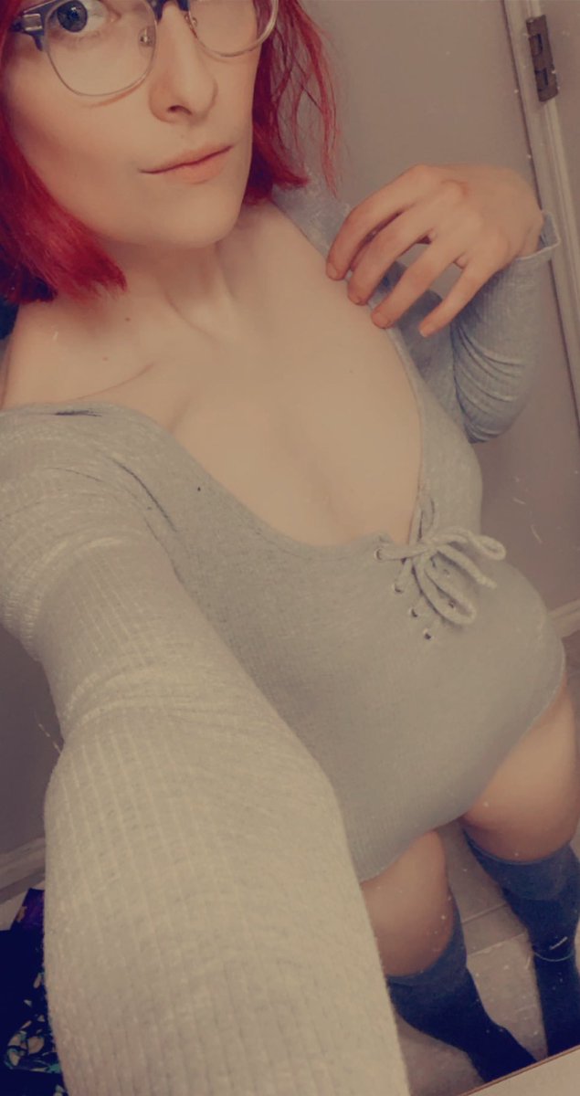joyfullyfappy's tweet photo. About to go get a pedicure and shopping for the day. 
Who wants to fund my day and please me 
with their money 😈 
https://t.co/B4GSabewaC https://t.co/ZNRGUojaPl