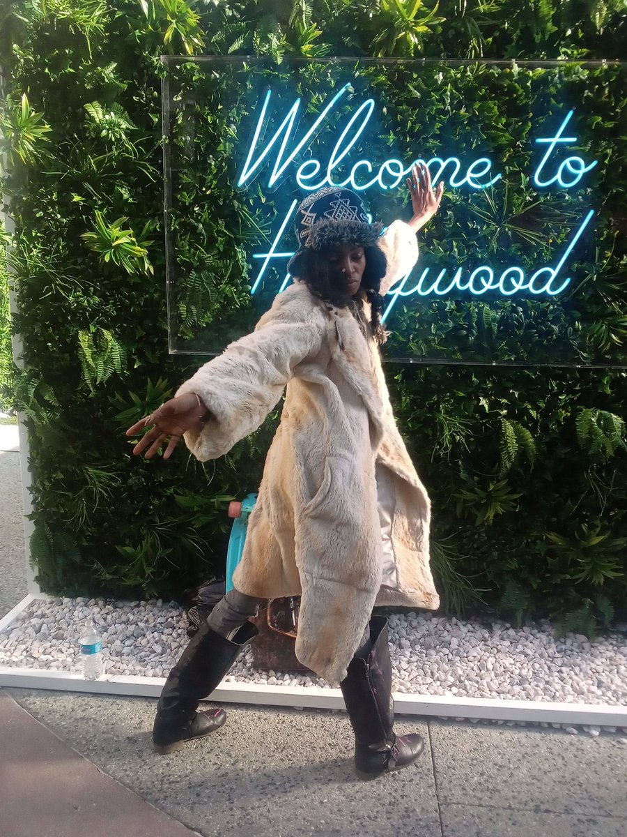 theMarqueta3's tweet image. 🏰🗻🌅🌃🌉🏦⛪💒🏨🏪 #dAgodkiki