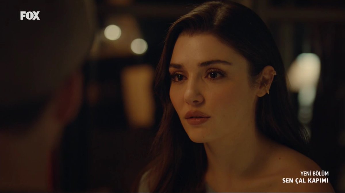 divs_429's tweet photo. their meaningful conversation; him listening to her Apollo story; his soft touch,she looking for a hope in his eyes, their pain broken heart and tears 
fireplace scene between edser was heartwrenching 

Incredıble performance #HandeErçel #KeremBürsin
#kalpunutmaz #SenÇalkapımı https://t.co/6tne4zUbq7