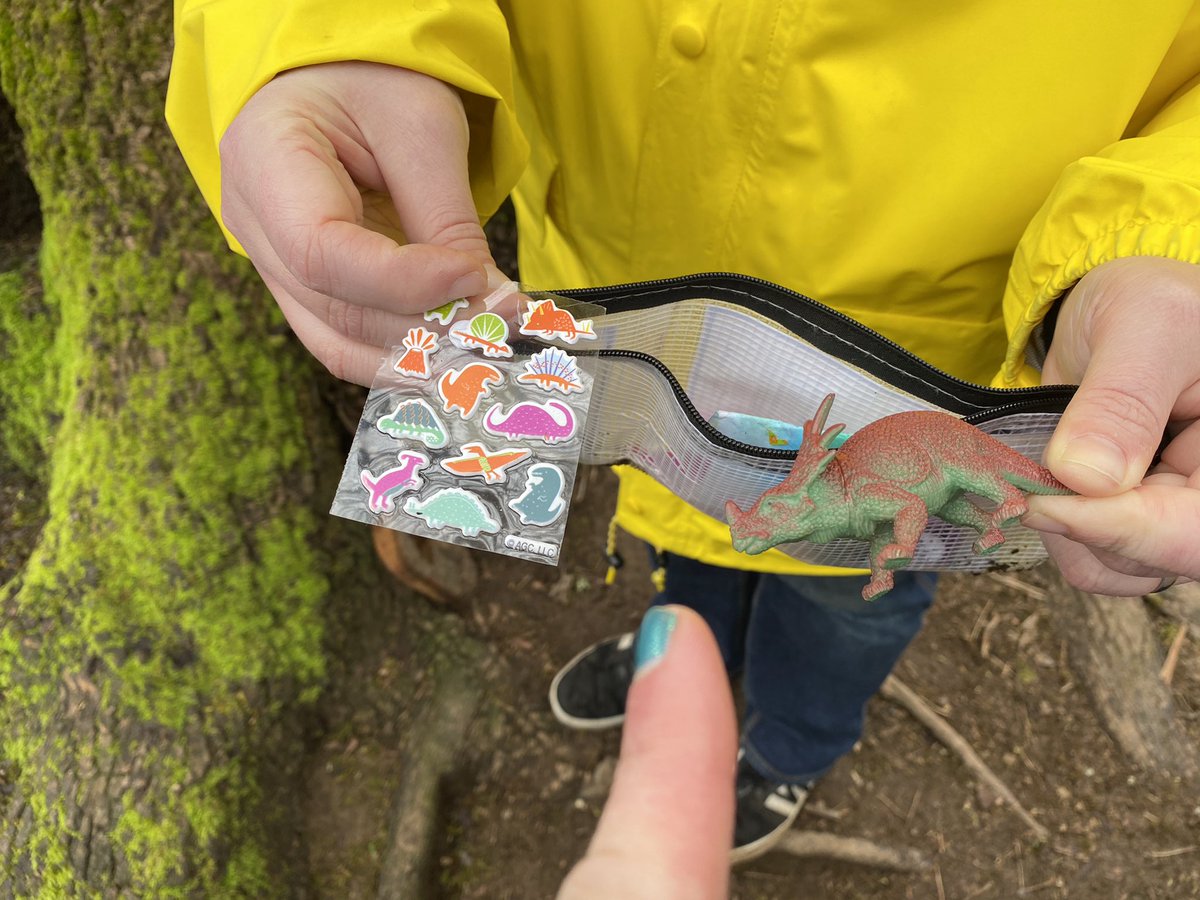 sassafraslowrey's tweet photo. I traded a the gnomes plastic dinosaur for some dinosaur stickers this morning! #magic #little #littlethings #gnomedoor #dinosaurs #stickers #findmagic https://t.co/rJZoiEjqaK