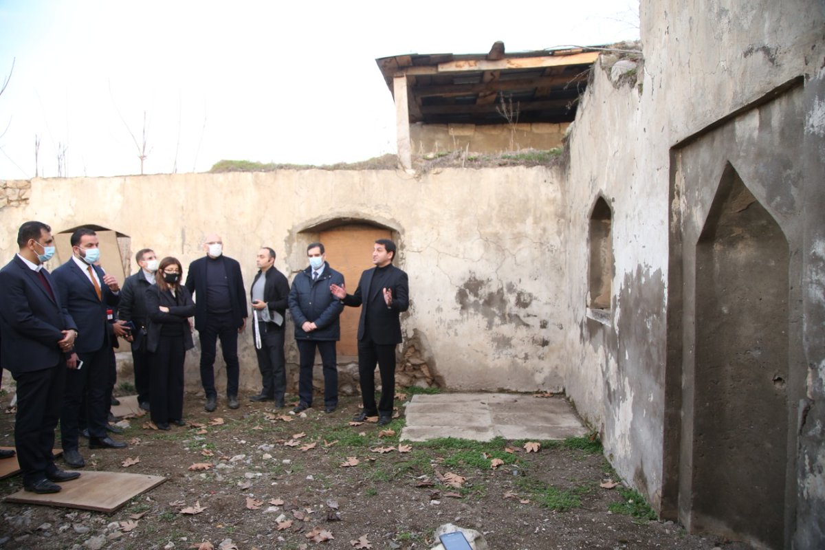 HikmetHajiyev's tweet photo. In liberated Zangilan. The XVIII century Mosque which used as stable for keeping pigs by Armenia during 30 years long occupation. Armenia lost moral ground to speak loudly about protection of cultural/religious values. @UNESCO https://t.co/HTHqGU3KMa