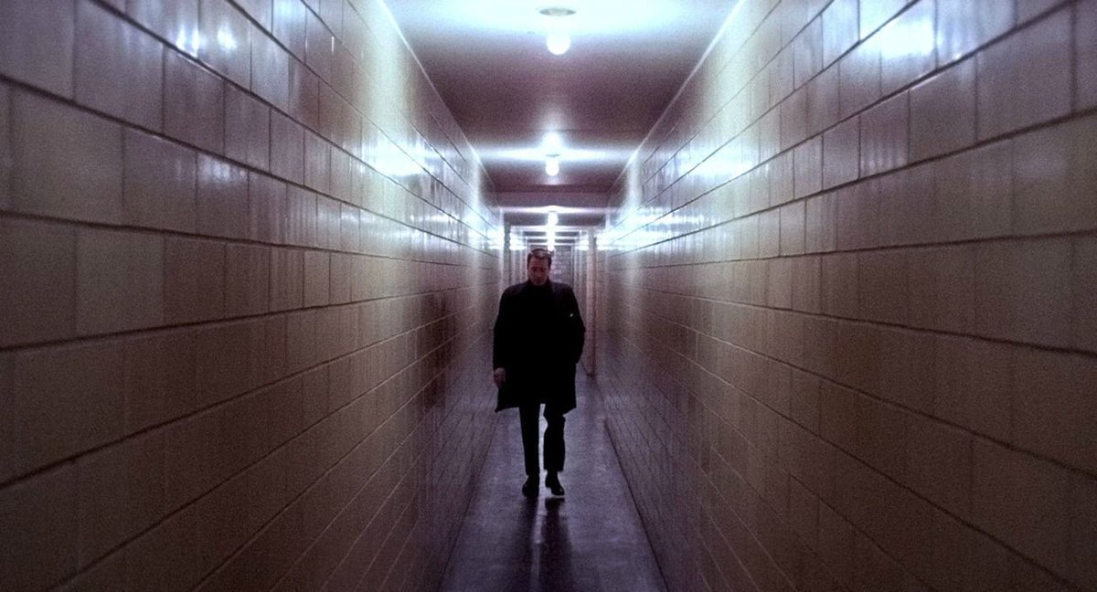 OnePerfectShot's tweet photo. THE FRENCH CONNECTION (1971) 

Cinematography by Owen Roizman 
Directed by William Friedkin 
Explore more shots in our database: https://t.co/z8qbeAhwjA https://t.co/84V3XiuzuM