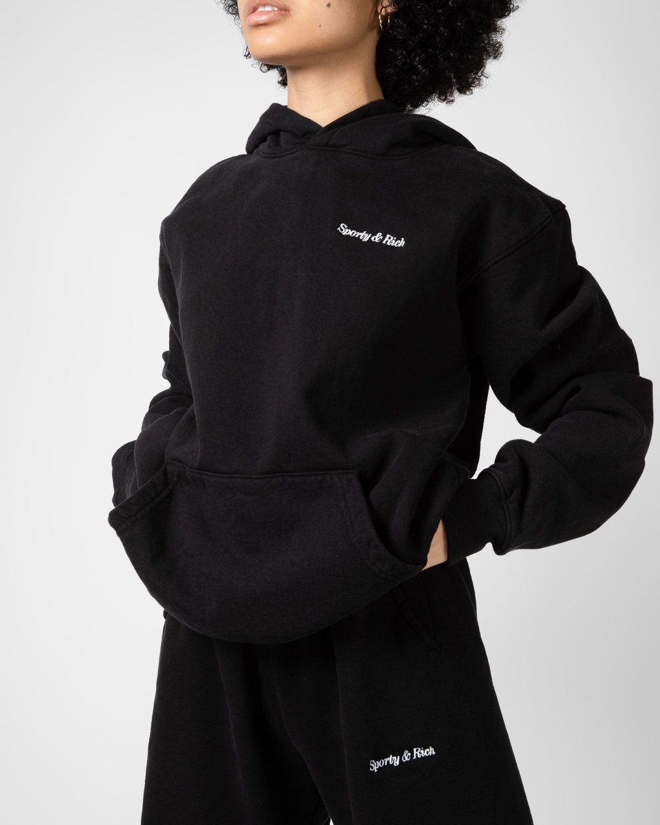 titoloshop's tweet image. NEW💫 Sporty And Rich Winter Drop is online now.
📲 bit.ly/39JfZxA

● Classic Logo Hoodie and Sweatpants "Black" 
x-small to large.
🔎HO072BK and SW072BK

#titoloWMAN
#sportyandrich
#winterdrop
#titolo