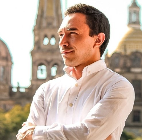 AgendaPublicaMX's tweet photo. ➡️ Arreglemos esto de forma civilizada:

¿Quién consideras sería mejor Candidata/o a la Presidencia Municipal de Guadalajara por @HagamosJalisco?

🔁 @tonatiuhbp

❤️ @DFranciscoH

💬 Otro https://t.co/4fmc88VWV3
