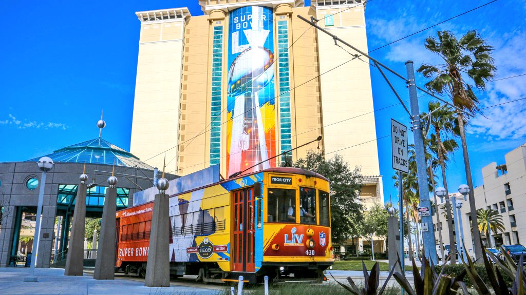 SUPER BOWL SERVICE: In #Tampa for #SBLV? The <a href="/TampaStreetcar/">TECO Line Streetcar</a> is EXTENDING service hours on Sunday for #TampaBayLV!

STREETCAR SERVICE HOURS: 
Sat.: 8:30 AM - 2 AM
Sun.: 8:30 AM - 1 AM

TRACK YOUR STREETCAR: TECOLineStreetcar.org #GoBucs  #ChiefsKingdom