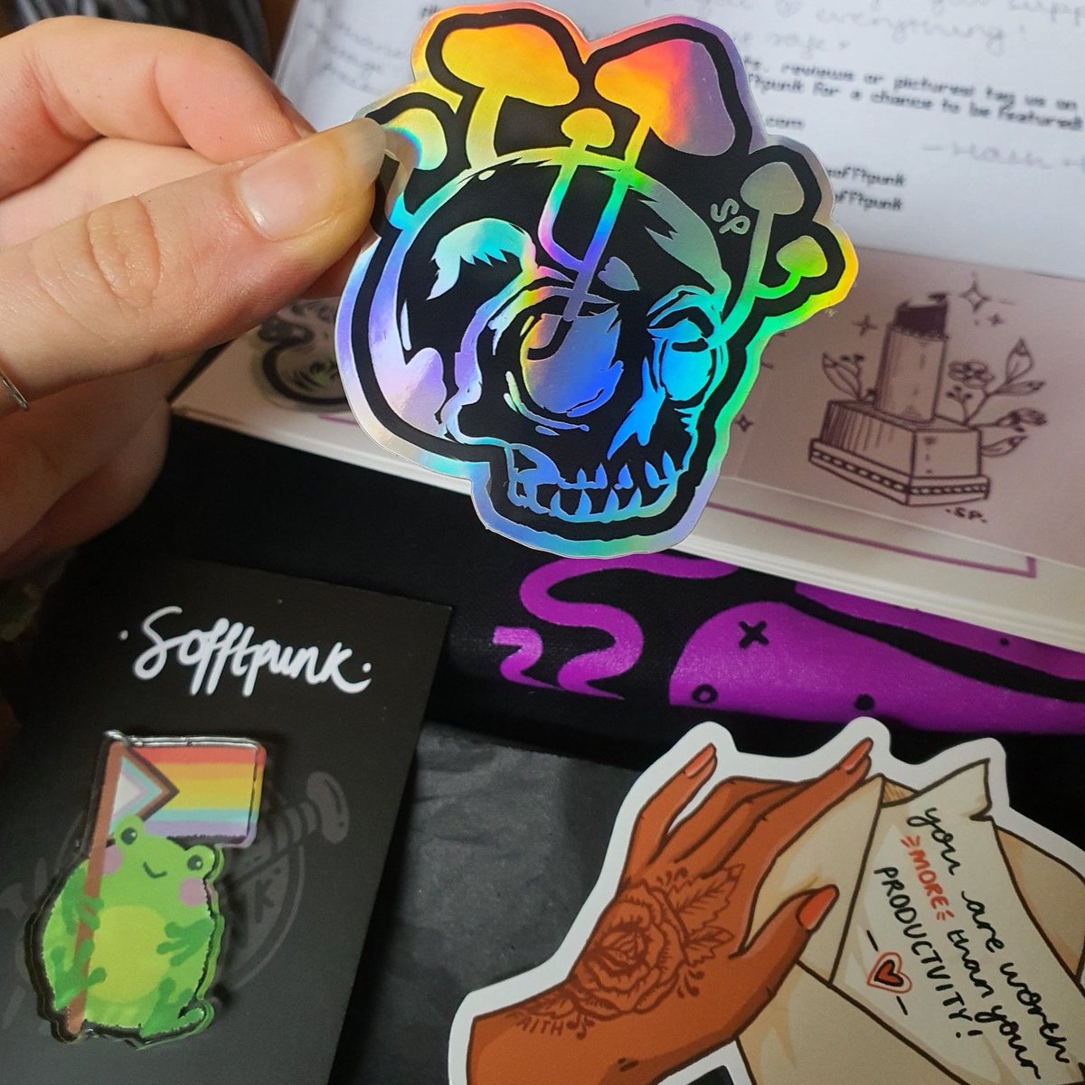 sofftpunk tweet media