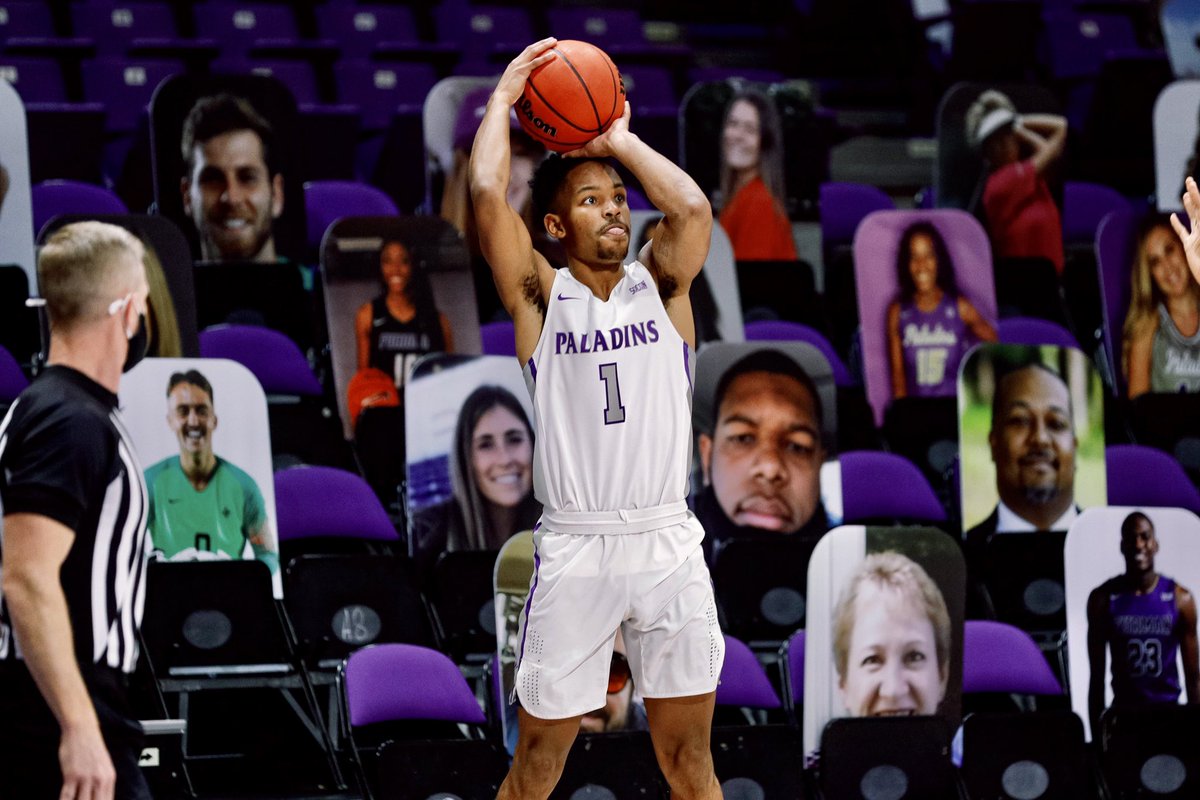 FurmanMBB's tweet photo. Join us in wishing Jaylon Pugh a Happy 21st Birthday today 🎂🎉
#AllDIN #BetterTogether https://t.co/SJV3y0dk9a