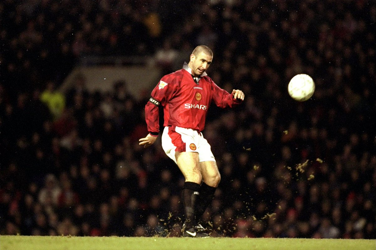 utdreport's tweet photo. 'Cantona' is now trending 🙌 https://t.co/DJWA02yk9G